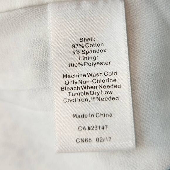 SALE Talbots Geo Balck and White Print Scalloped Mini Skirt 8P - Picture 4 of 4